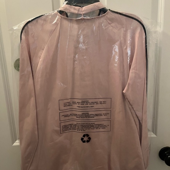 New Calvin Klein pink blush/black blouse - Picture 3 of 7